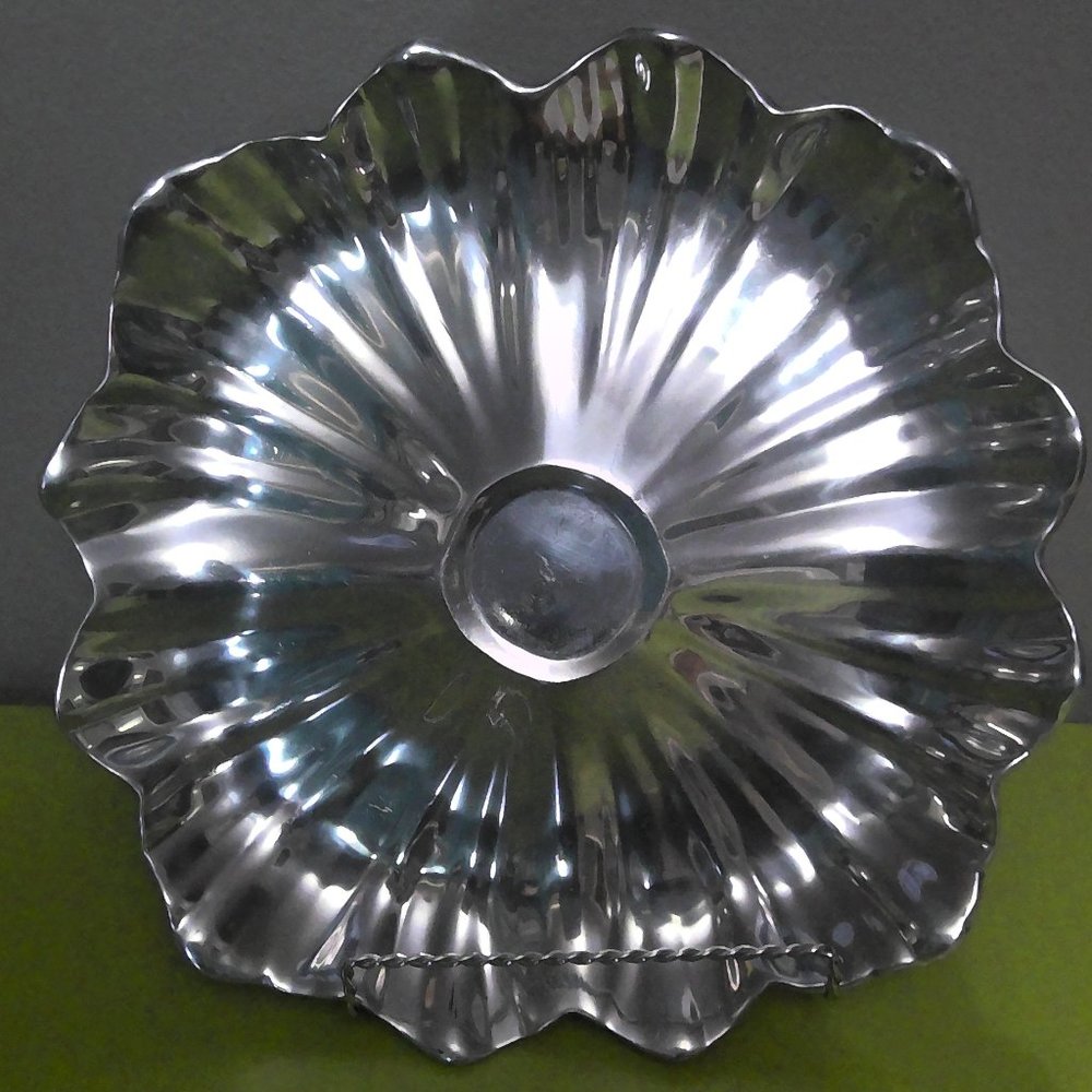 Holland Boone Flower Serving Tray - Scottsdale